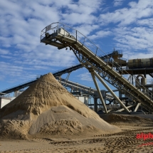 concasseur sur le site AROBIA, groupe Gagneraud Construction, catégorie photographie industrielle