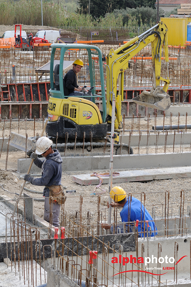 Photos suivi de chantier groupe scolaire La Fare les Oliviers pour Gagneraud Construction