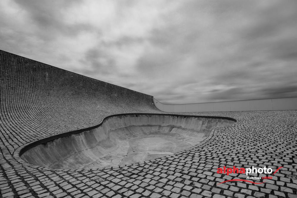 Cité de l'Océan, Biarritz, une architecture de Steven Holl comme un écho aux vagues