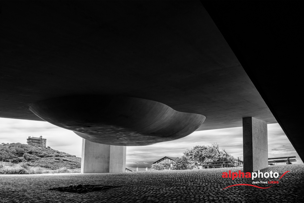 Cité de l'Océan, Biarritz, une architecture de Steven Holl comme un écho aux vagues