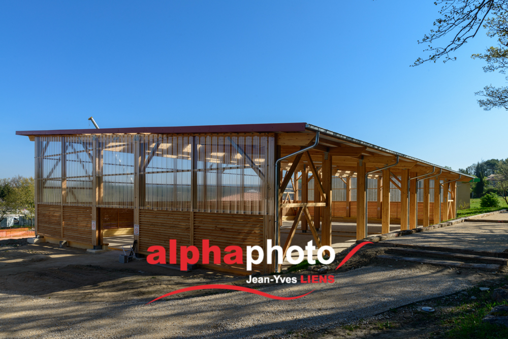 Construction du nouveau boulodrome, Eguilles dans les Bouches du Rhône
